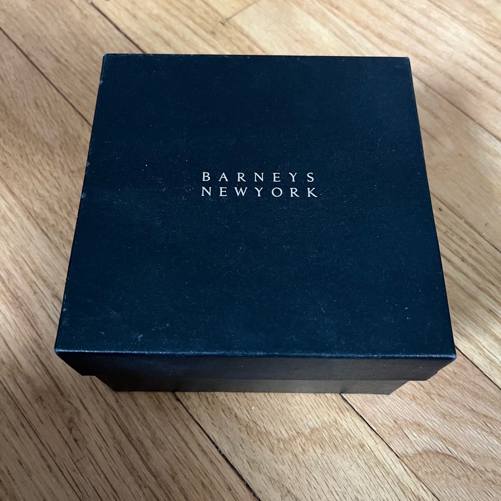 Barney’s Gift Box